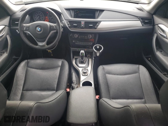 2015 BMW X1 xDrive28i with VIN WBAVL1C58FVY39591, listed as a Copart auction lot 73548684 with 152,569 mi miles and Salvage Title. Bid and sale history available at carsss.com. Image 8.