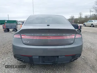 2014 Lincoln MKZ with VIN 3LN6L2GK2ER818577, listed as a IAAI auction lot 41929913 with 185,062 mi miles. Bid and sale history available at carsss.com. Image 16.