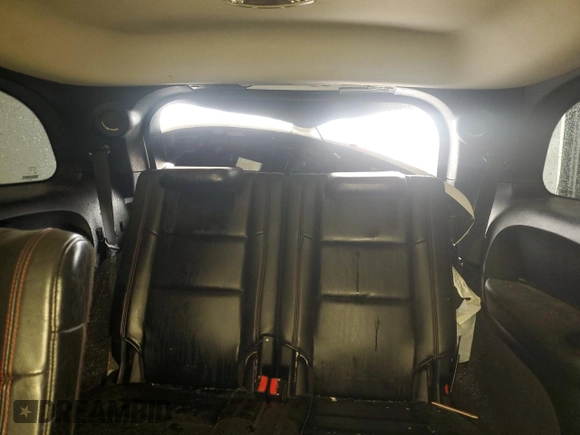 2018 Dodge Durango GT z VIN 1C4RDJDG4JC116231, wystawiony jako Copart lot #50594245 z przebiegiem 180 785 mil mil oraz Szkoda całkowita • Salvage title. Historia ofert i sprzedaży dostępna na DreamBid. Obrazek 10.