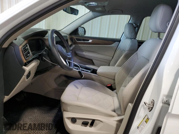 2024 Volkswagen Atlas SE с VIN 1V2DR2CA4RC587675, выставлен на аукционе Copart как лот 55199925 с пробегом 20 066 миль миль и Списание • Salvage title. История ставок и продаж доступна на DreamBid. Изображение 7.
