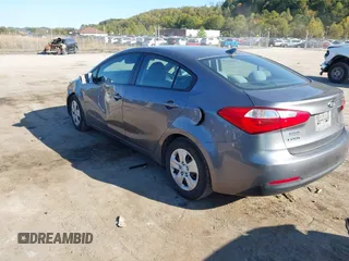 2016 Kia Forte LX with VIN KNAFX4A65G5522312, listed as a IAAI auction lot 40583940 with 114,623 mi miles. Bid and sale history available at carsss.com. Image 3.