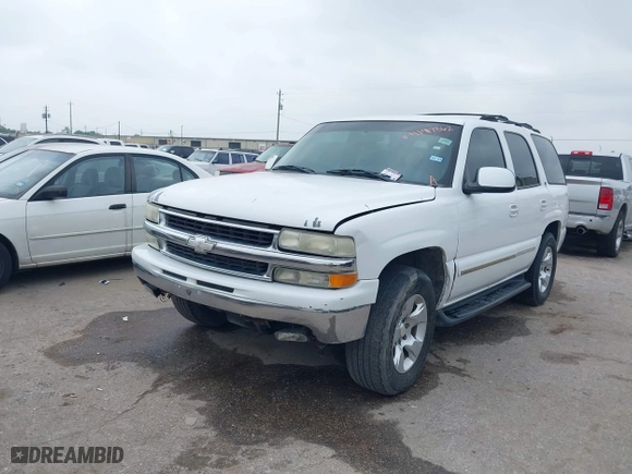 2001 Chevrolet Tahoe LT with VIN 1GNEC13T71R212889, listed as a IAAI auction lot 41917362 with 224,406 mi miles. Bid and sale history available at carsss.com. Image 2.