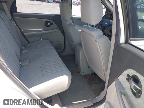 2006 Chevrolet Equinox LT with VIN 2CNDL63F666067838, listed as a IAAI auction lot 41994655 with 200,000 mi miles. Bid and sale history available at carsss.com. Image 8.