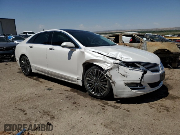 2014 Lincoln MKZ with VIN 3LN6L2J94ER813676, listed as a Copart auction lot 61646284 with 111,388 mi miles and Salvage Title. Bid and sale history available at carsss.com. Image 4.