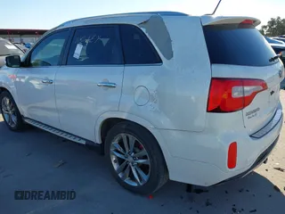 2014 Kia Sorento SX with VIN 5XYKW4A79EG503666, listed as a IAAI auction lot 41270621 with 189,462 mi miles. Bid and sale history available at carsss.com. Image 3.