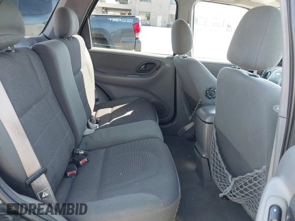 2002 Ford Escape XLT with VIN 1FMCU03142KC39723, listed as a IAAI auction lot 42228038 with 131,399 mi miles and . Bid and sale history available at DreamBid. Image 8.