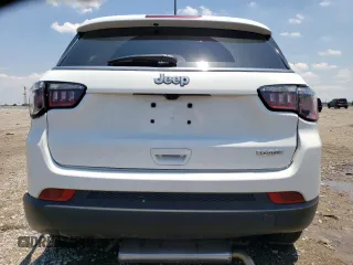 2022 Jeep Compass Latitude with VIN 3C4NJCBB5NT118932, listed as a Copart auction lot 55504443 with 11,152 mi miles and Salvage Title. Bid and sale history available at carsss.com. Image 6.