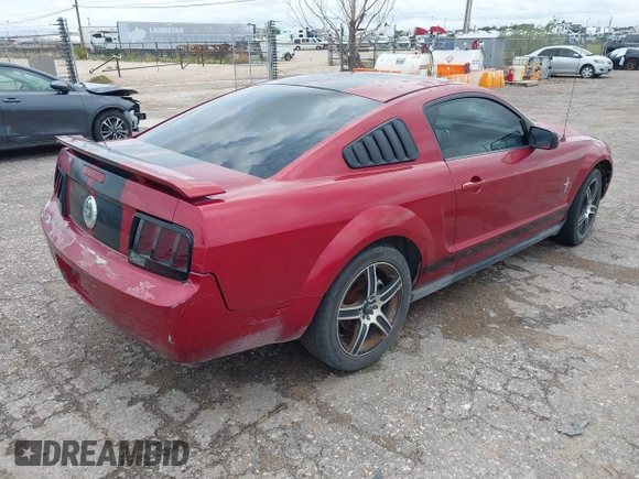 2006 Ford Mustang Standard with VIN 1ZVFT80N865153357, listed as a IAAI auction lot 42612659 with Not provided miles and . Bid and sale history available at DreamBid. Image 4.