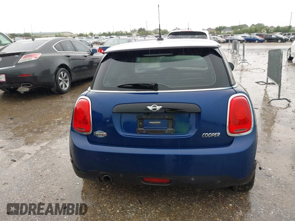 2018 MINI Hardtop Cooper with VIN WMWXP5C50J2G64237, listed as a IAAI auction lot 42460160 with Not provided miles and . Bid and sale history available at DreamBid. Image 15.