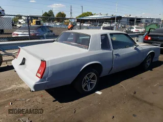 1981 Chevrolet Monte Carlo z VIN 1G1AZ37J9BK431804, wystawiony jako Copart lot #76023804 z przebiegiem 68 941 mil mil oraz Tytuł czysty. Historia ofert i sprzedaży dostępna na DreamBid. Obrazek 3.