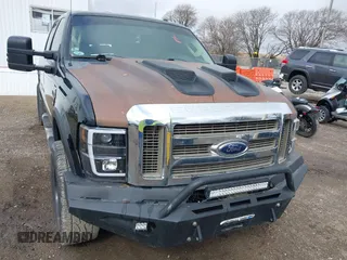 2010 Ford Super Duty F-250 SRW XL with VIN 1FTSW2BR2AEB07232, listed as a IAAI auction lot 41948951 with 124,116 mi miles. Bid and sale history available at carsss.com. Image 12.