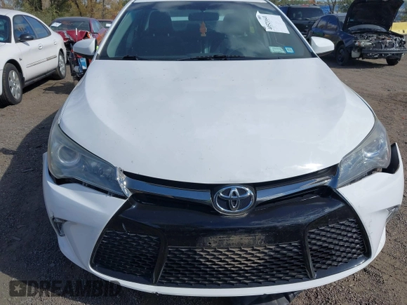 2015 Toyota Camry XLE with VIN 4T1BF1FK8FU040068, listed as a IAAI auction lot 40521641 with 25,156 mi miles and . Bid and sale history available at DreamBid. Image 12.