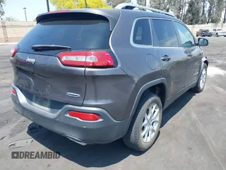 2018 Jeep Cherokee Latitude Plus с VIN 1C4PJLLX0JD523874, выставлен на аукционе IAAI как лот 42374894 с пробегом 77 086 миль миль и . История ставок и продаж доступна на DreamBid. Изображение 4.