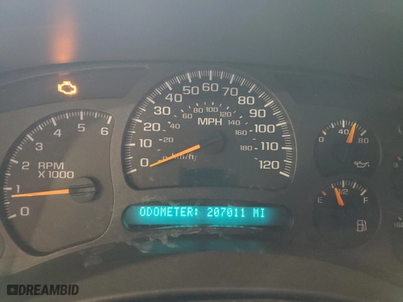 2003 Chevrolet Silverado 1500 LS with VIN 2GCEC19X531299951, listed as a Copart auction lot 81747724 with 207,011 mi miles and Salvage Title. Bid and sale history available at carsss.com. Image 9.