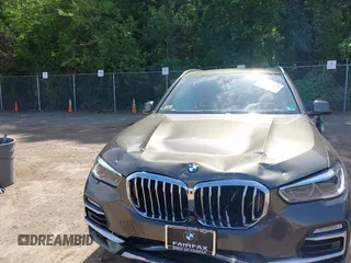 2021 BMW X5 xDrive40i with VIN 5UXCR6C06M9G21960, listed as a IAAI auction lot 42315496 with 41,580 mi miles and . Bid and sale history available at DreamBid. Image 13.