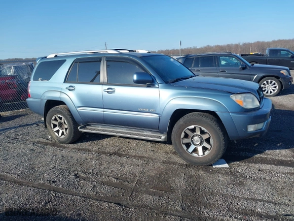 2004 Toyota 4Runner Limited with VIN JTEBU17R540038624, listed as a IAAI auction lot 41673240 with 293,925 mi miles. Bid and sale history available at carsss.com. Image 13.