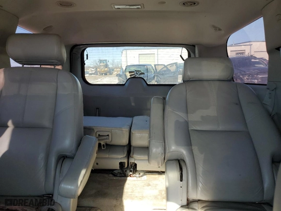 2008 Chevrolet Tahoe LTZ with VIN 1GNFK13038J115520, listed as a Copart auction lot 88275415 with 276,613 mi miles and Salvage Title. Bid and sale history available at carsss.com. Image 10.