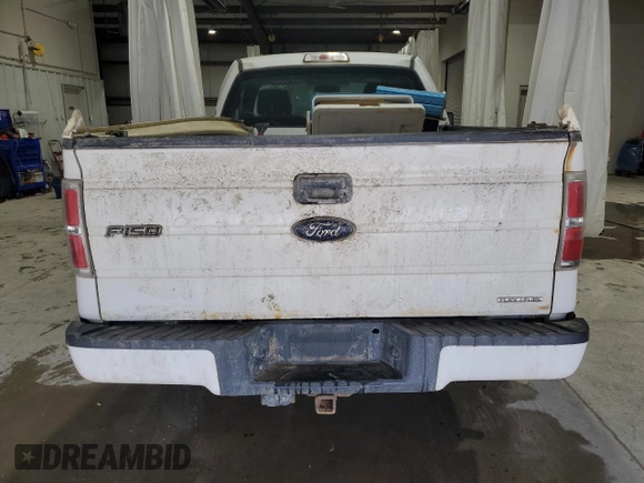 2013 Ford F-150 XL with VIN 1FTMF1EM8DFD09686, listed as a Copart auction lot 87580895 with 352,762 mi miles and Salvage Title. Bid and sale history available at DreamBid. Image 6.