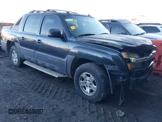 2003 Chevrolet Avalanche with VIN 3GNEC13T63G213650, listed as a IAAI auction lot 41472678 with 1 mi miles. Bid and sale history available at carsss.com. Image 1.