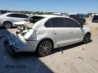2016 Volkswagen Jetta Sport z VIN 3VWD17AJ9GM239405, wystawiony jako Copart lot #47885475 z przebiegiem 90 823 mil mil oraz Szkody całkowita. Historia ofert i sprzedaży dostępna na DreamBid. Obrazek 3.