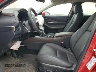 2024 Mazda CX-30 S Premium z VIN 3MVDMBDM0RM693109, wystawiony jako Copart lot #51951985 z przebiegiem 10 449 mil mil oraz Szkoda całkowita • Salvage title. Historia ofert i sprzedaży dostępna na DreamBid. Obrazek 7.