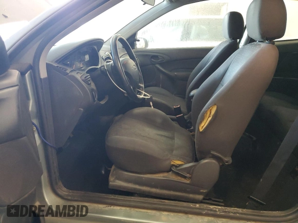 2004 Ford Focus ZX3 with VIN 3FAFP31364R124737, listed as a Copart auction lot 46147595 with 177,619 mi miles and Salvage Title. Bid and sale history available at carsss.com. Image 7.