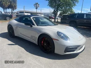 2024 Porsche 911 4S z VIN WP0BB2A9XRS234269, wystawiony jako Copart lot #59762015 z przebiegiem 2 316 mil mil oraz Nie do naprawy • Non repairable. Historia ofert i sprzedaży dostępna na DreamBid. Obrazek 1.