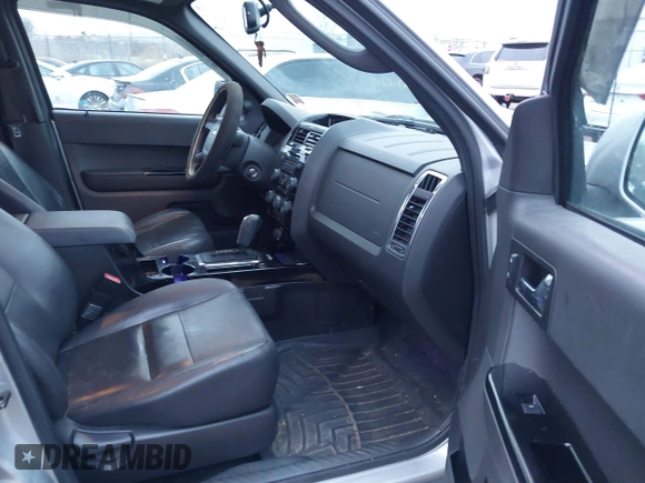 2012 Ford Escape Limited с VIN 1FMCU9E70CKB77700, выставлен на аукционе IAAI как лот 41226558 с пробегом 102 692 миль миль и . История ставок и продаж доступна на DreamBid. Изображение 5.