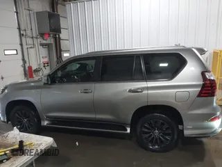 2021 Lexus GX 460 Premium z VIN JTJAM7BX5M5282671, wystawiony jako IAAI lot #41363386 z przebiegiem 45 542 mil mil oraz . Historia ofert i sprzedaży dostępna na DreamBid. Obrazek 15.