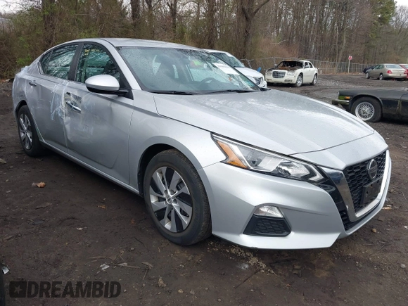 2020 Nissan Altima 2.5 S with VIN 1N4BL4BV6LC247547, listed as a IAAI auction lot 41989098 with 43,879 mi miles. Bid and sale history available at carsss.com. Image 1.