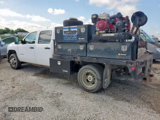 2014 Chevrolet Silverado 3500HD Work Truck z VIN 1GB4CZCGXEF153306, wystawiony jako Copart lot #58331735 z przebiegiem 133 058 mil mil oraz Czysty tytuł • Clean title. Historia ofert i sprzedaży dostępna na DreamBid. Obrazek 2.