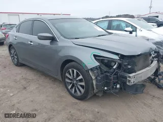2017 Nissan Altima 2.5 SR with VIN 1N4AL3AP7HC161194, listed as a IAAI auction lot 41298889 with 210,773 mi miles. Bid and sale history available at carsss.com. Image 1.