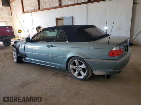 2004 BMW 3 Series 325Ci with VIN WBABW33424PG98566, listed as a Copart auction lot 45933875 with 92,577 mi miles and Salvage Title. Bid and sale history available at carsss.com. Image 2.