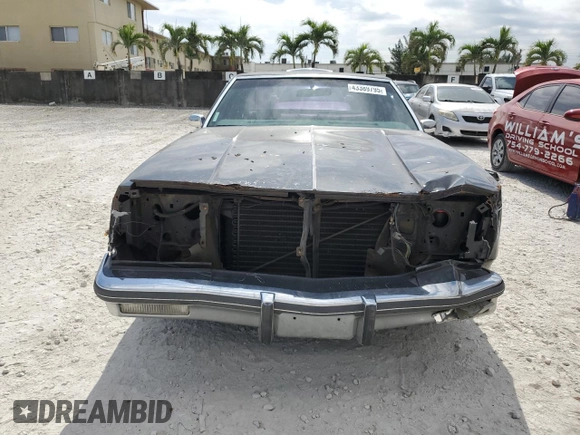 1985 Oldsmobile 88 z VIN 1G3BV69Y1FY384631, wystawiony jako Copart lot #43389795 z przebiegiem 180 641 mil mil oraz Szkoda całkowita • Salvage title. Historia ofert i sprzedaży dostępna na DreamBid. Obrazek 5.