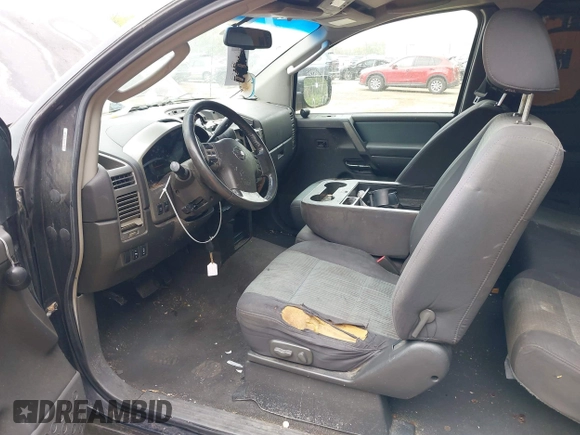 2006 Nissan Titan SE z VIN 1N6BA06B26N546547, wystawiony jako IAAI lot #42080790 z przebiegiem 235 362 mil mil oraz . Historia ofert i sprzedaży dostępna na DreamBid. Obrazek 5.