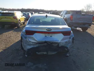2019 Kia Forte LXS with VIN 3KPF24AD5KE130637, listed as a IAAI auction lot 41814708 with 130,012 mi miles. Bid and sale history available at carsss.com. Image 16.