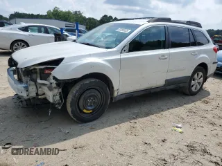 2011 Subaru Outback Premium z VIN 4S4BRBCC1B3311403, wystawiony jako Copart lot #63289555 z przebiegiem 108 598 mil mil oraz Czysty tytuł • Clean title. Historia ofert i sprzedaży dostępna na DreamBid. Obrazek 1.