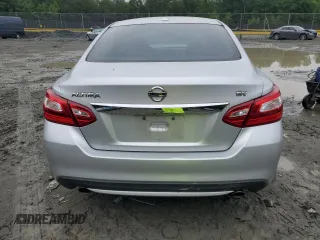2017 Nissan Altima SV z VIN 1N4AL3AP8HC283319, wystawiony jako Copart lot #57841495 z przebiegiem 50 214 mil mil oraz Szkoda całkowita • Salvage title. Historia ofert i sprzedaży dostępna na DreamBid. Obrazek 6.