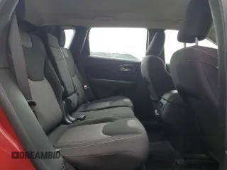 2015 Jeep Cherokee Sport z VIN 1C4PJMAB7FW660058, wystawiony jako Copart lot #56705715 z przebiegiem 87 700 mil mil oraz Szkoda całkowita • Salvage title. Historia ofert i sprzedaży dostępna na DreamBid. Obrazek 11.