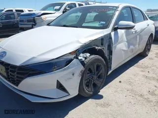 2021 Hyundai Elantra SEL with VIN 5NPLM4AG8MH013141, listed as a IAAI auction lot 41730217 with 75,651 mi miles. Bid and sale history available at carsss.com. Image 6.