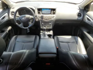 2019 Nissan Pathfinder S z VIN 5N1DR2MM9KC603901, wystawiony jako Copart lot #56871785 z przebiegiem 48 788 mil mil oraz Szkoda całkowita • Salvage title. Historia ofert i sprzedaży dostępna na DreamBid. Obrazek 8.
