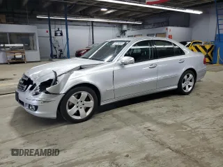 2007 Mercedes-Benz E 550 z VIN WDBUF90X07X221910, wystawiony jako Copart lot #53736505 z przebiegiem 145 184 mil mil oraz Szkoda całkowita • Salvage title. Historia ofert i sprzedaży dostępna na DreamBid. Obrazek 1.