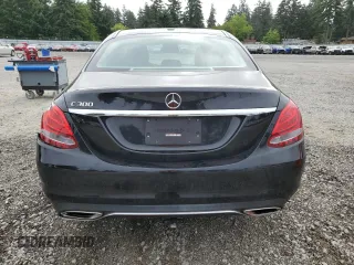 2016 Mercedes-Benz C 300 z VIN 55SWF4JB6GU177923, wystawiony jako Copart lot #60369825 z przebiegiem 76 414 mil mil oraz Szkoda całkowita • Salvage title. Historia ofert i sprzedaży dostępna na DreamBid. Obrazek 6.