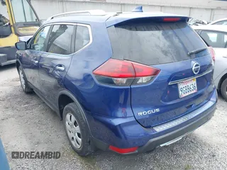 2019 Nissan Rogue SV with VIN JN8AT2MT7KW268205, listed as a IAAI auction lot 41987162 with 59,702 mi miles. Bid and sale history available at carsss.com. Image 3.