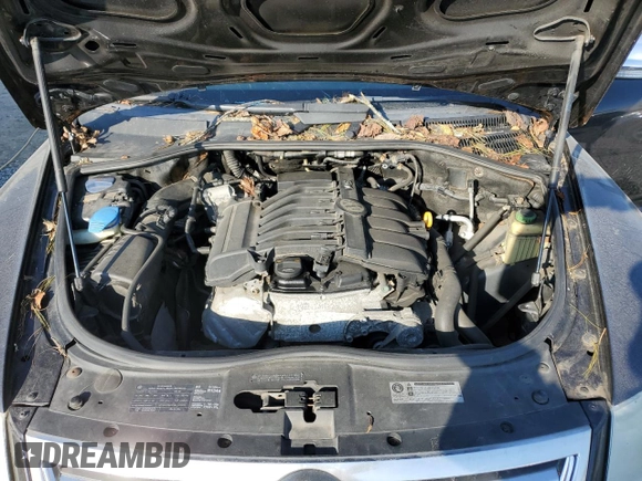 2010 Volkswagen Touareg VR6 with VIN WVGBF7A92AD002237, listed as a Copart auction lot 73919754 with 124,072 mi miles and Salvage Title. Bid and sale history available at DreamBid. Image 11.