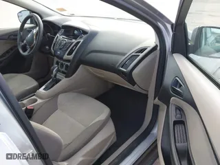 2012 Ford Focus SE with VIN 1FAHP3K27CL185977, listed as a IAAI auction lot 41674498 with 140,312 mi miles. Bid and sale history available at carsss.com. Image 5.