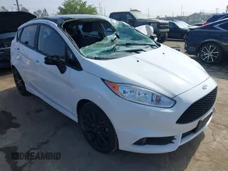 2019 Ford Fiesta ST-Line z VIN 3FADP4DJ1KM112318, wystawiony jako IAAI lot #42322602 z przebiegiem 57 205 mil mil oraz . Historia ofert i sprzedaży dostępna na DreamBid. Obrazek 1.