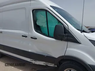 2023 Ford Transit Cargo z VIN 1FTBR3X83PKA69906, wystawiony jako IAAI lot #41755937 z przebiegiem 35 484 mil mil oraz . Historia ofert i sprzedaży dostępna na DreamBid. Obrazek 6.