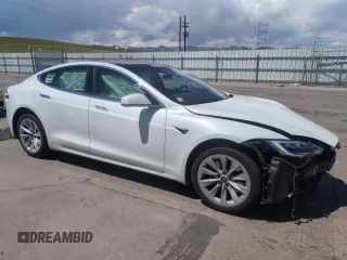 2017 Tesla Model S 100D with VIN 5YJSA1E29HF186222, listed as a Copart auction lot 55060935 with Not provided miles and Salvage title. Bid and sale history available at DreamBid. Image 4.