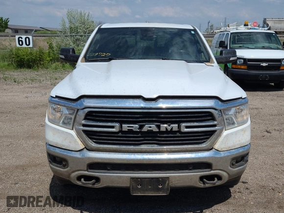 2021 Ram 1500 Big Horn z VIN 1C6SRFMT1MN714659, wystawiony jako IAAI lot #42521058 z przebiegiem 126 678 mil mil oraz . Historia ofert i sprzedaży dostępna na DreamBid. Obrazek 53.